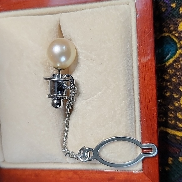 Real pearl tie brooch pin (metal) - Picture 4 of 4